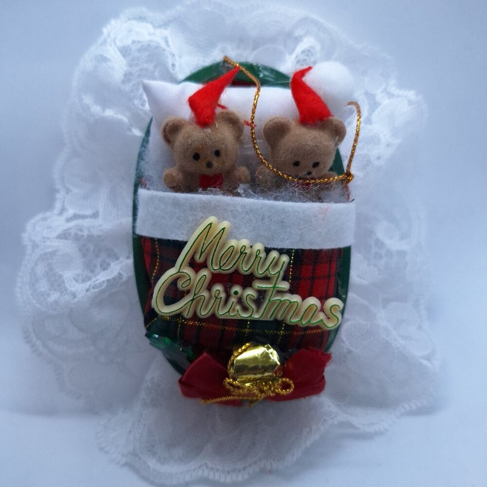 Vintage Merry‎ Christmas Ornament Teddy Bears Plaid Lace Tin 6"